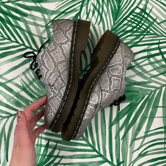 Dr Martens 1461 Met Oxford Lace Up Shoes Silver Metallic Snake Size 7 - Picture 8 of 9
